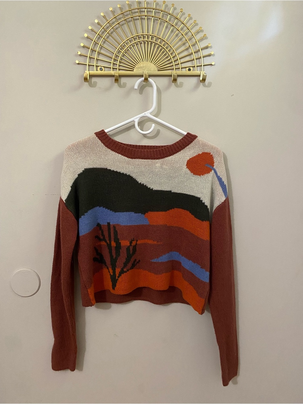 Madden NYC Rust & Cream Desert Scene Ribbed Cropped Crewneck Sweater